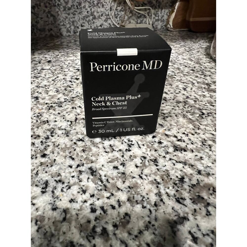 Perricone MD Plus neck and chest - Picture 2 of 3